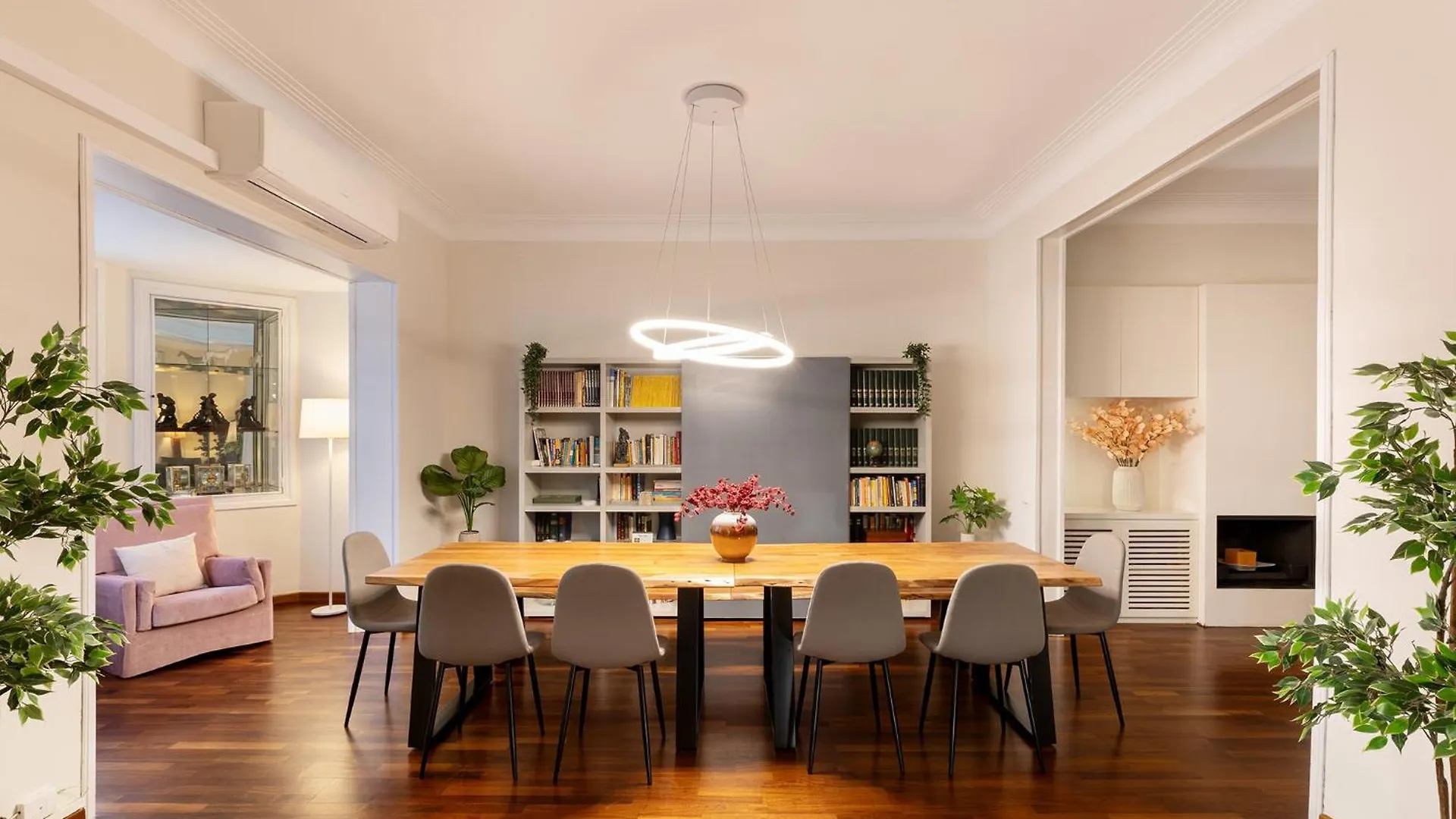 Large & Beautiful Apartment 4Min From Passeig De Gracia 巴塞罗那